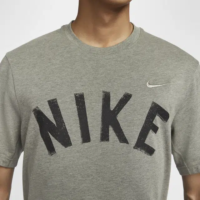 Nike Swoosh DRI-FIT T