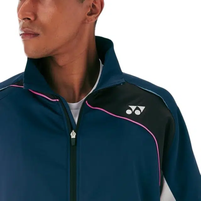 YONEX