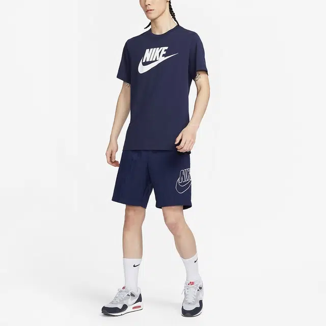 Nike Sportswear Alumni Logo