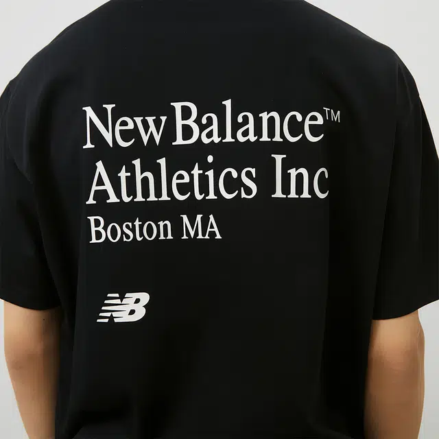 New Balance Logo T