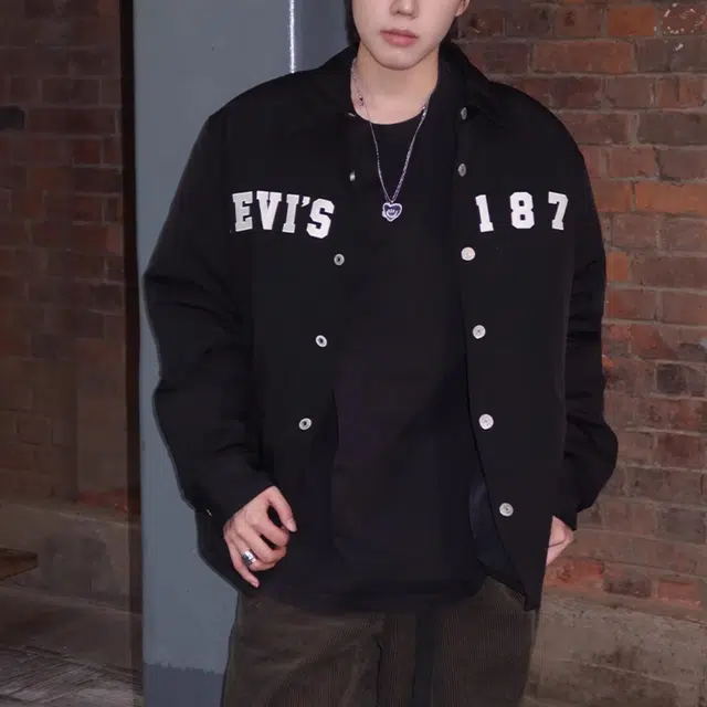 levis