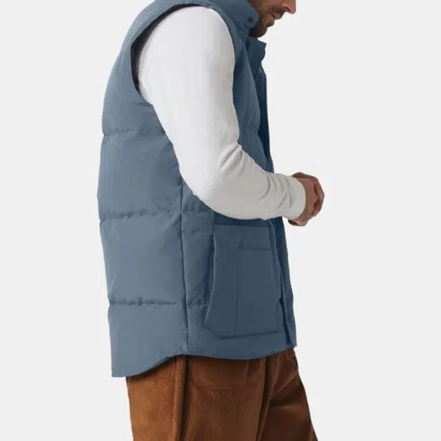 Canada Goose Freestyle crew Logo