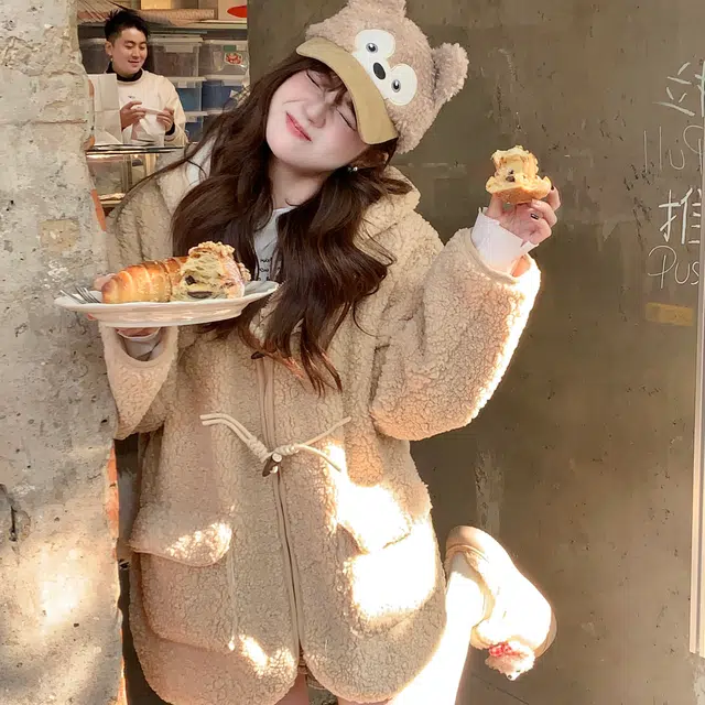 花山家的猫 连帽纯色软糯舒适长袖棉服 女款 卡其色