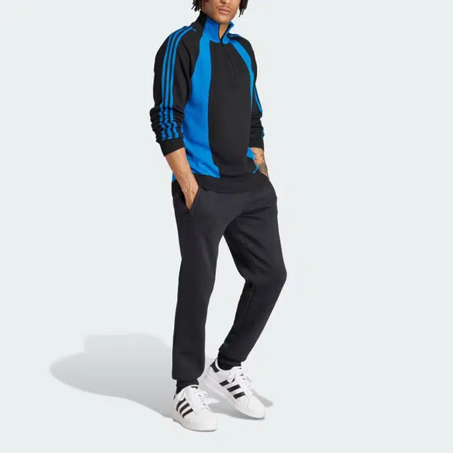 adidas originals Logo