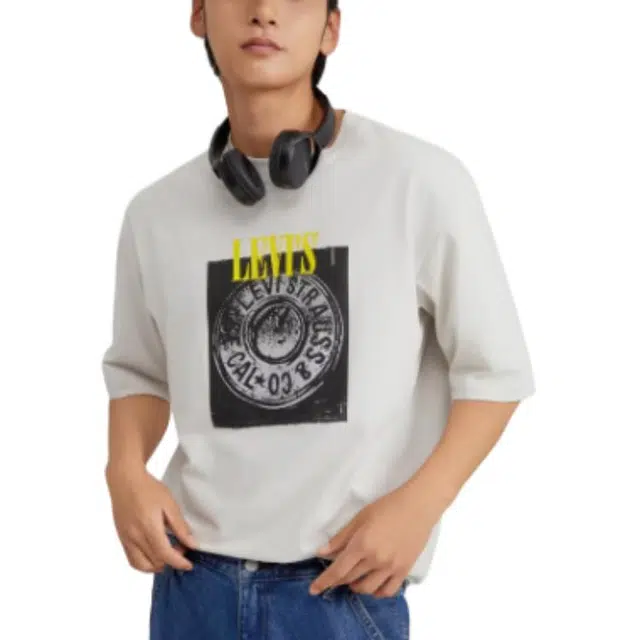 levis logoT
