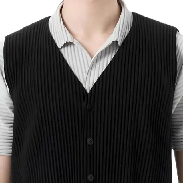 Homme Pliss Issey Miyake SS25 V