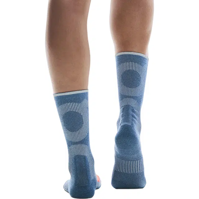 On x PLEASURES x The Loop Running Supply Co. 1