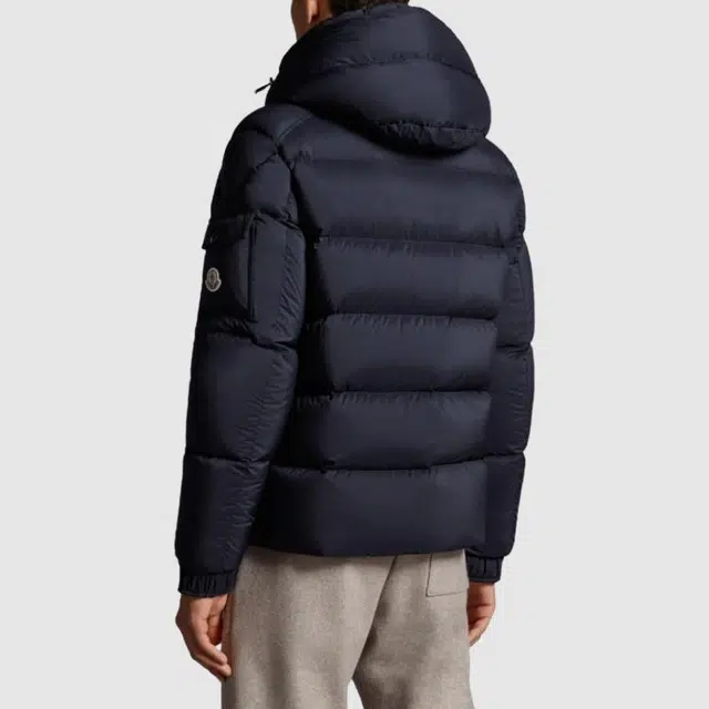 Moncler Vezere Short Down Jacket Navy