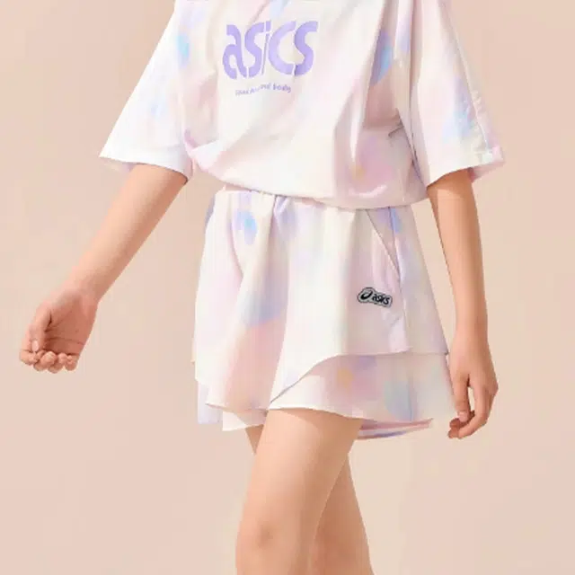 Asics 7010