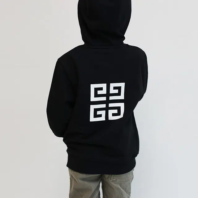 GIVENCHY SS23 Logo