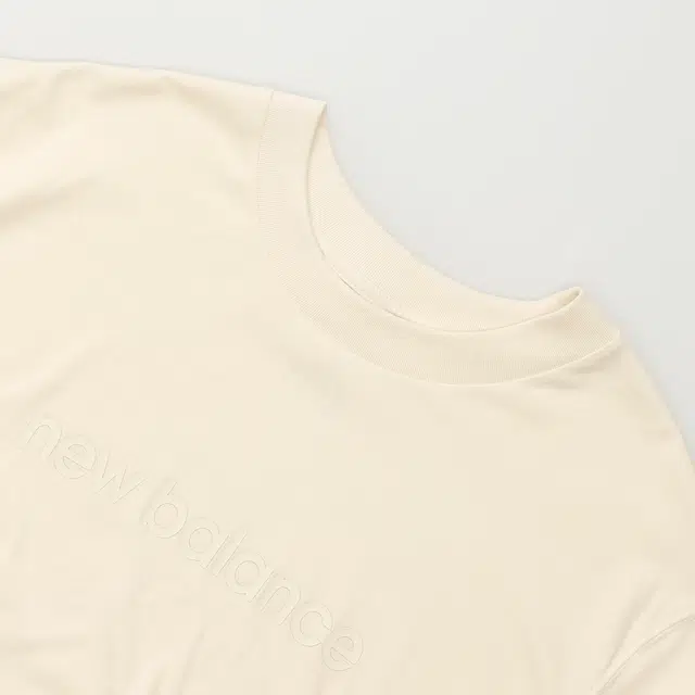 New Balance logo T