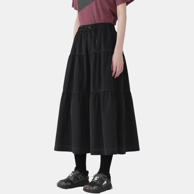 and wander FW25 crinkled nylon skirt