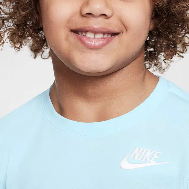 Nike SportswearT