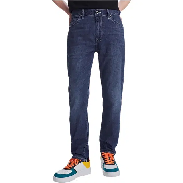 Lee