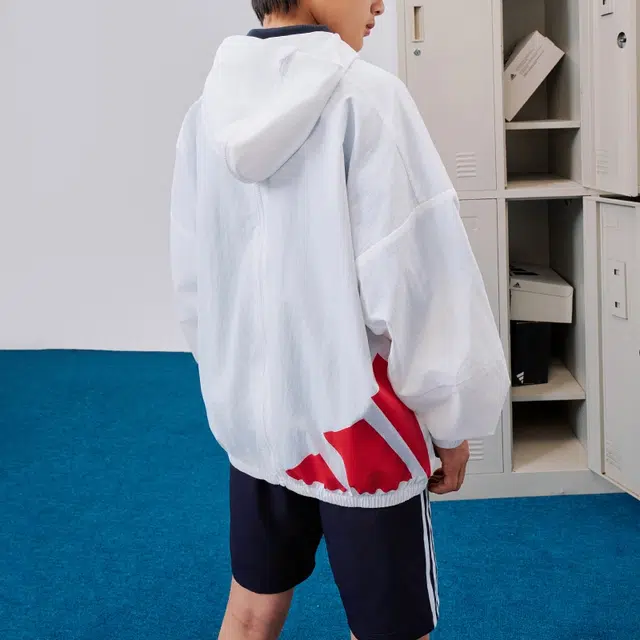 adidas WOVEN JACKET