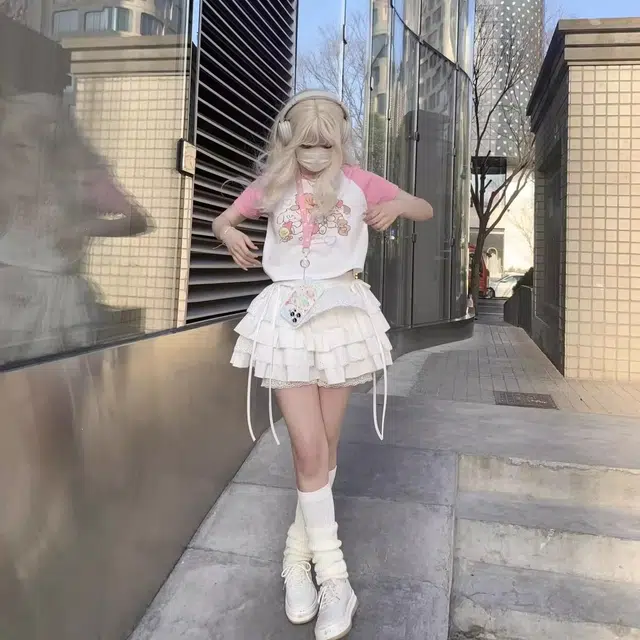 轻迎 舒适时尚纯色百搭休闲短裙 女款