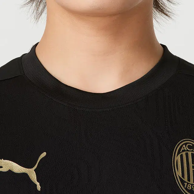 PUMA T