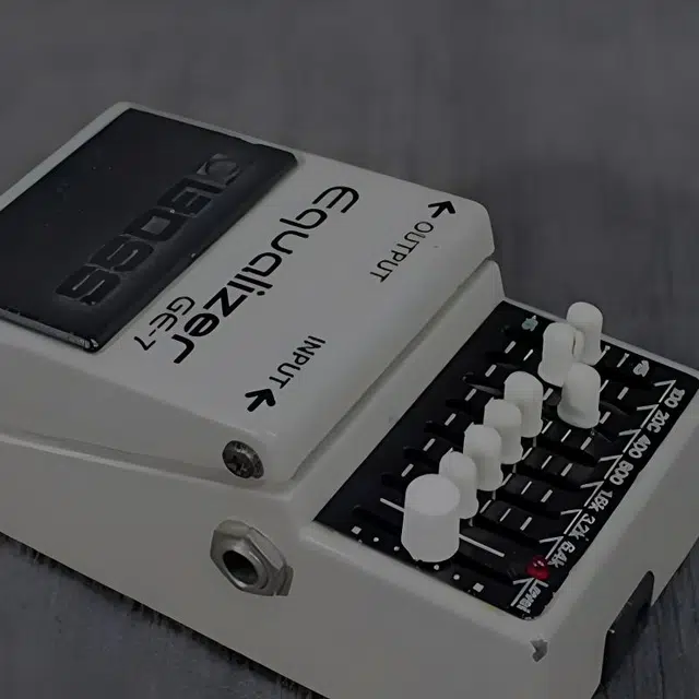 Roland BOSS 7