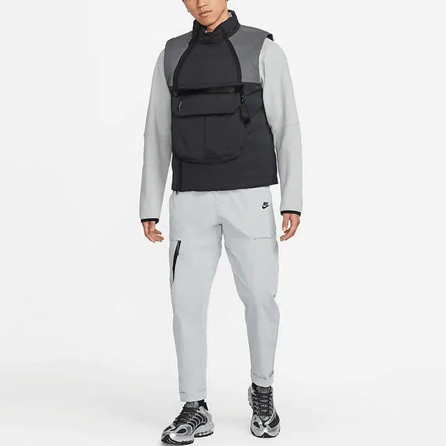Nike Sportswear Therma-FIT Tech Pack