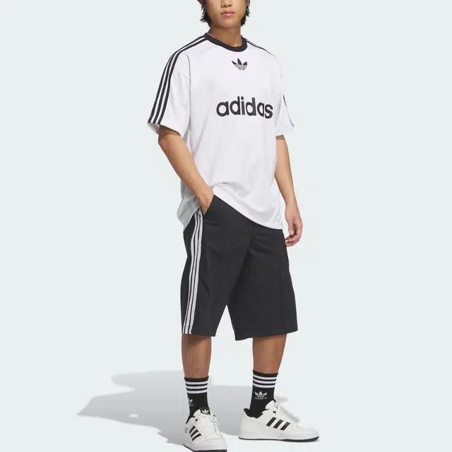 adidas originals Bermuda SS25 SHORTS logo
