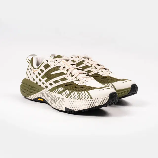 HOKA ONE ONE SPEEDGOAT 2