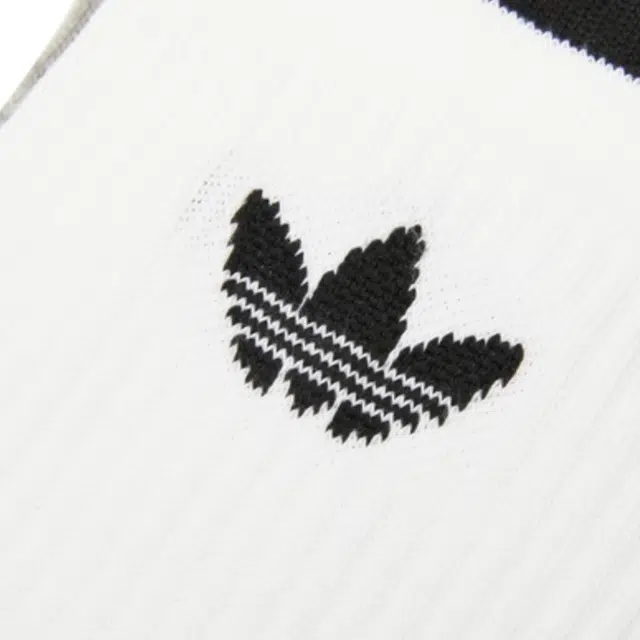 adidas originals Logo 3