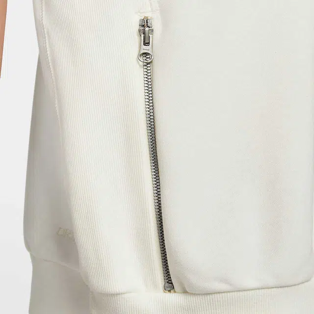 Nike Dri-Fit Standard Issue