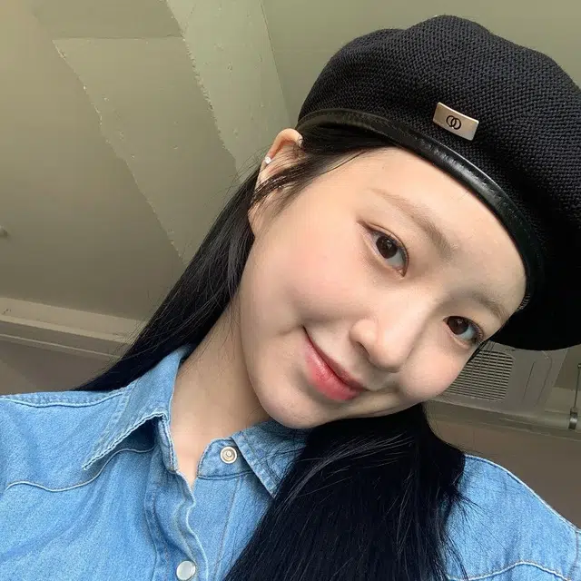 【通勤出街百搭必备】 攸委 韩系大头围显脸小皮边金属标贝雷帽女秋冬季保暖舒适 锦纶 学生小香风时尚黑色画家帽子蓓蕾帽潮 女款