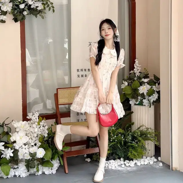 花蔓色 甜美碎花娃娃领短款时尚设计款式短袖连衣裙 女款