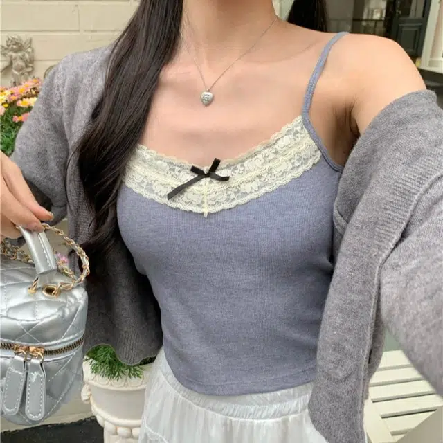 御茶家 辣妹纯欲风蝴蝶结蕾丝拼接带胸垫修身上衣细吊带 女款