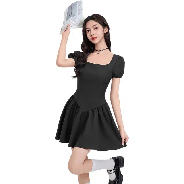 三福 方领泡泡袖收腰辣妹短裙短袖连衣裙 女款 黑色