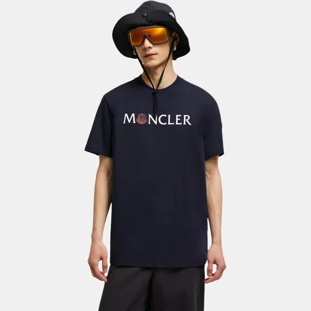Moncler T