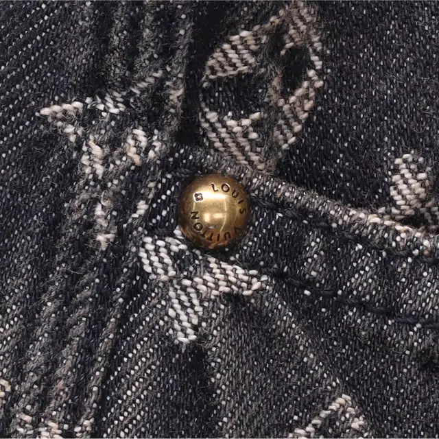 LOUIS VUITTON FW22 Logo