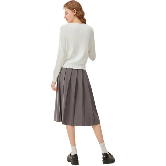 爱依服 休闲时尚简约法式针织衫 女款 白