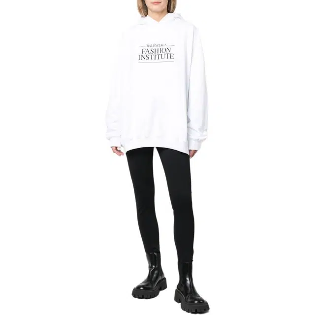 Balenciaga FW22 Logo