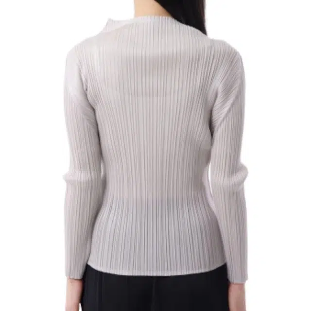 PLEATS PLEASE ISSEY MIYAKE T