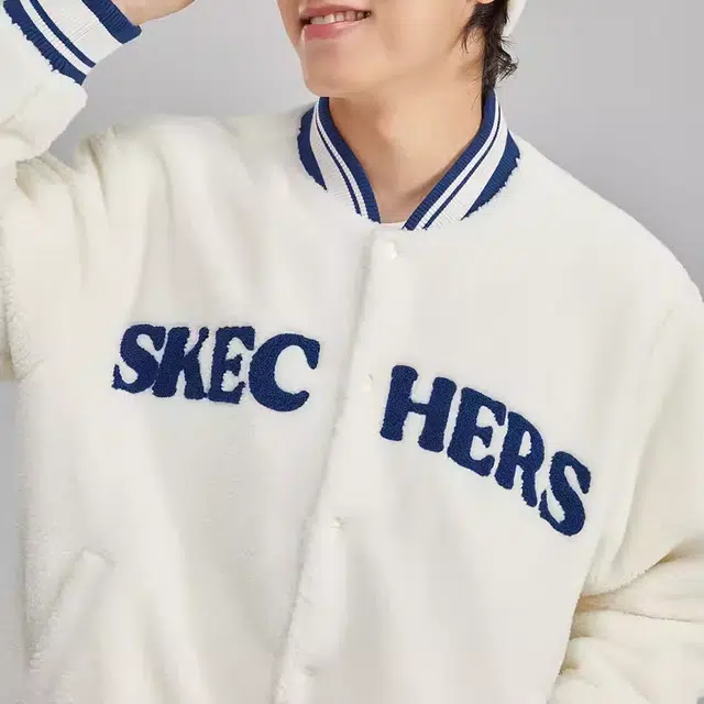 Skechers