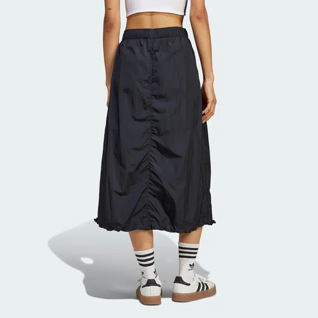 adidas originals SS25 WOVEN MID SKIRT