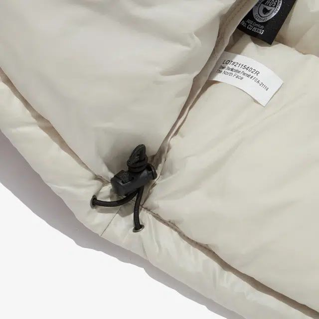 THE NORTH FACE M's Eco Nuptse Jacket Logo