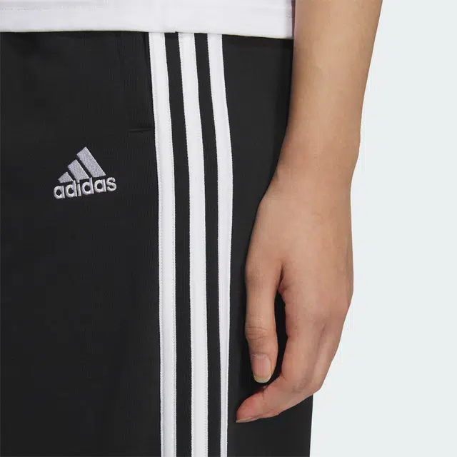 adidas ESSENTIALS Studio Lounge Pants STUDIO LOUNGE PANTS Logo