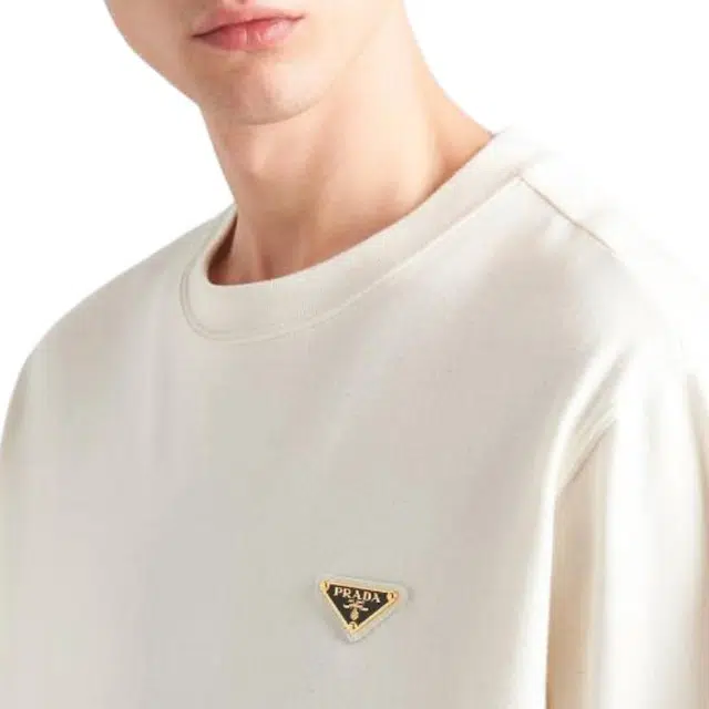 PRADA T