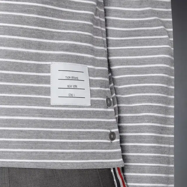 THOM BROWNE T
