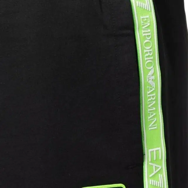 EMPORIO ARMANI SS22 Logo