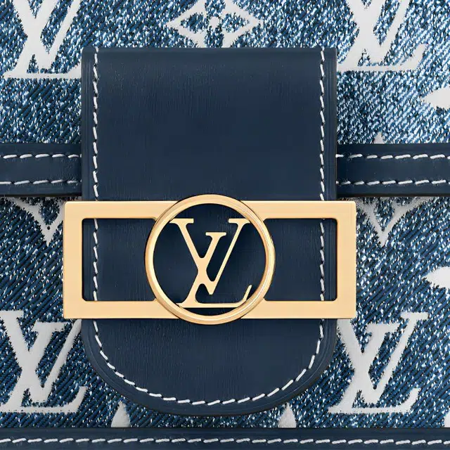 LOUIS VUITTON Dauphine