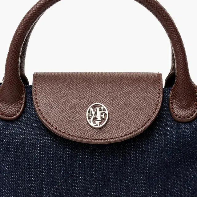 MARITHE FRANCOIS GIRBAUD Logo