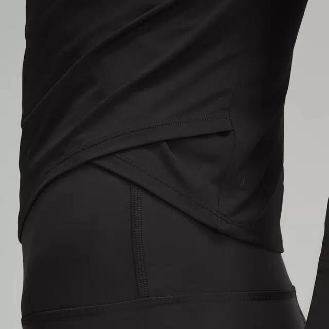 lululemon Light SmoothCover T