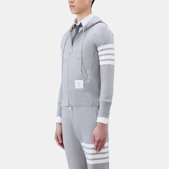 THOM BROWNE