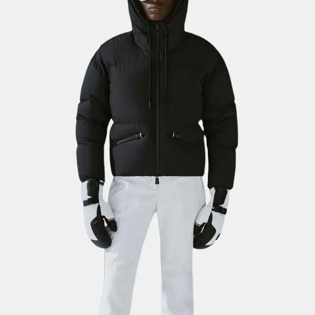 Moncler FW21 logo