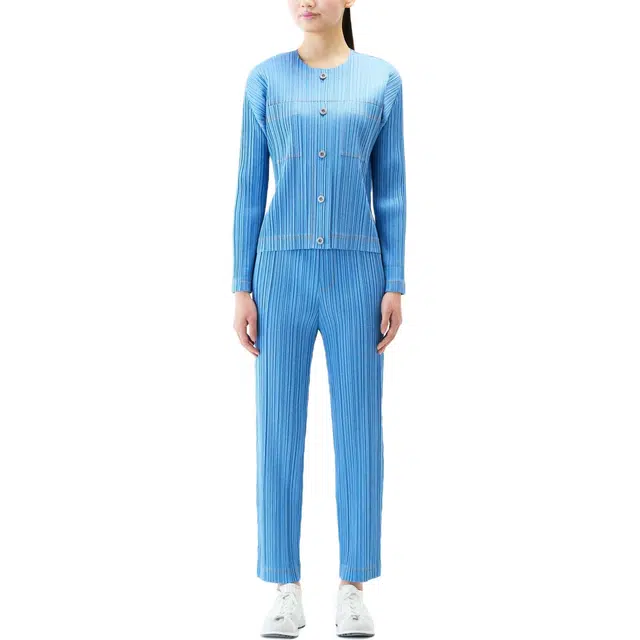 PLEATS PLEASE ISSEY MIYAKE