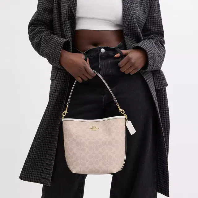 COACH City 17